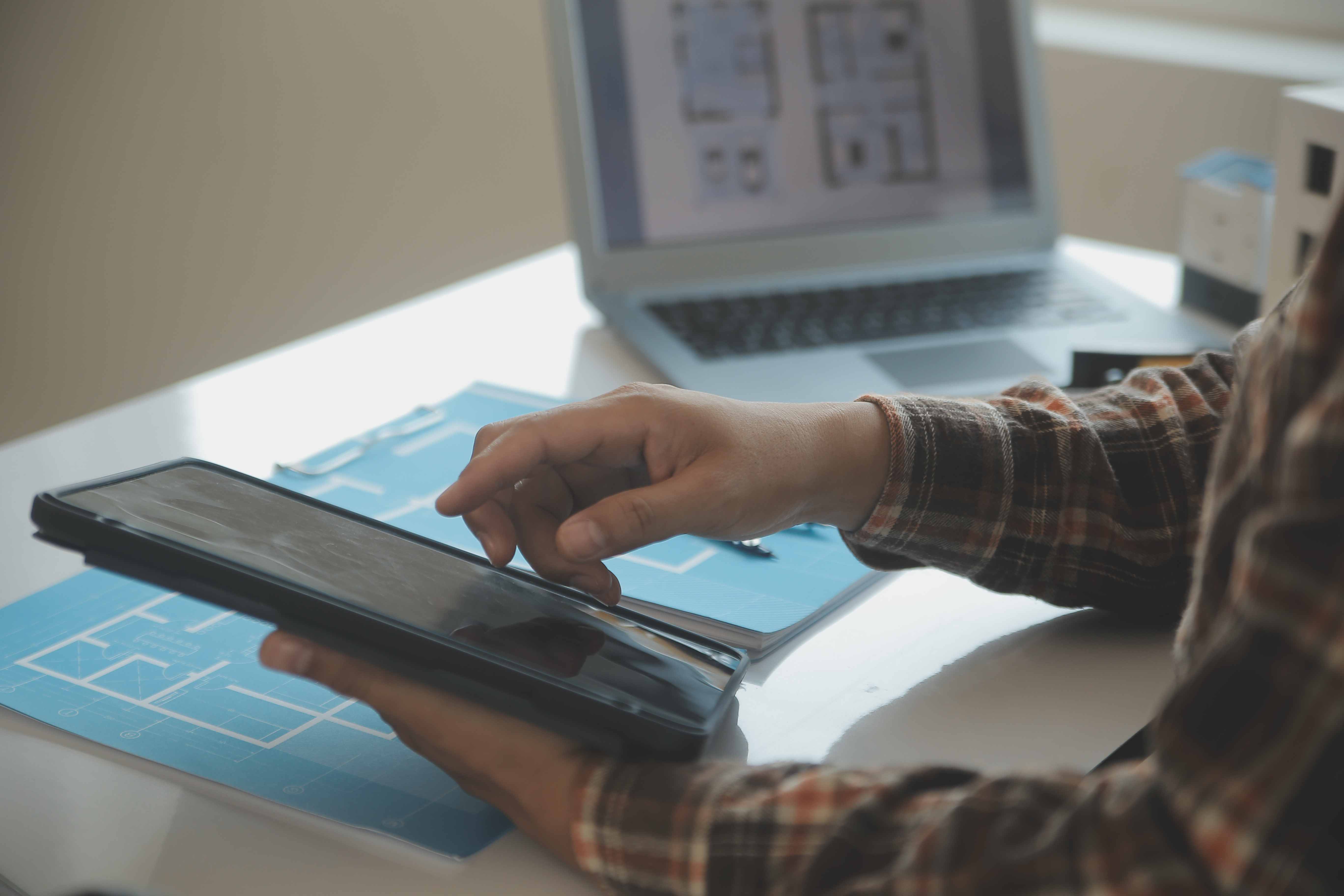 Основы работы с Tkinter: создание окна и настройка интерфейса